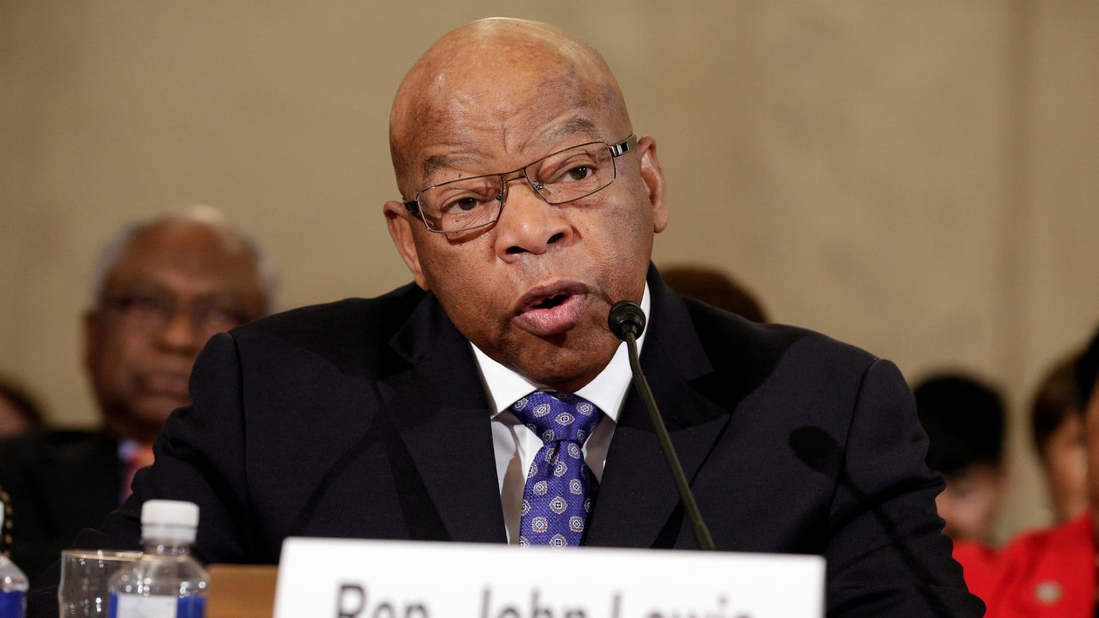 cheats/2017/01/14/trump-tears-into-john-lewis/170114-trump-john-lewis-attack-cheat_tzdamd