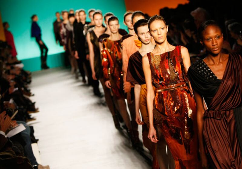 galleries/2010/02/24/london-fashion-week/london-fashion-week---williamson_yronre