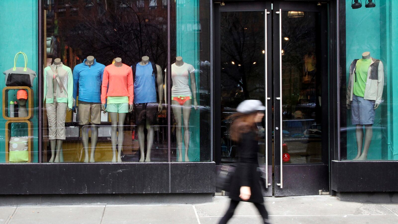 articles/2013/06/12/lululemon-stock-price-continues-drop-after-ceo-announces-resignation/130612-lululemon-oconnor-tease_tabxu2