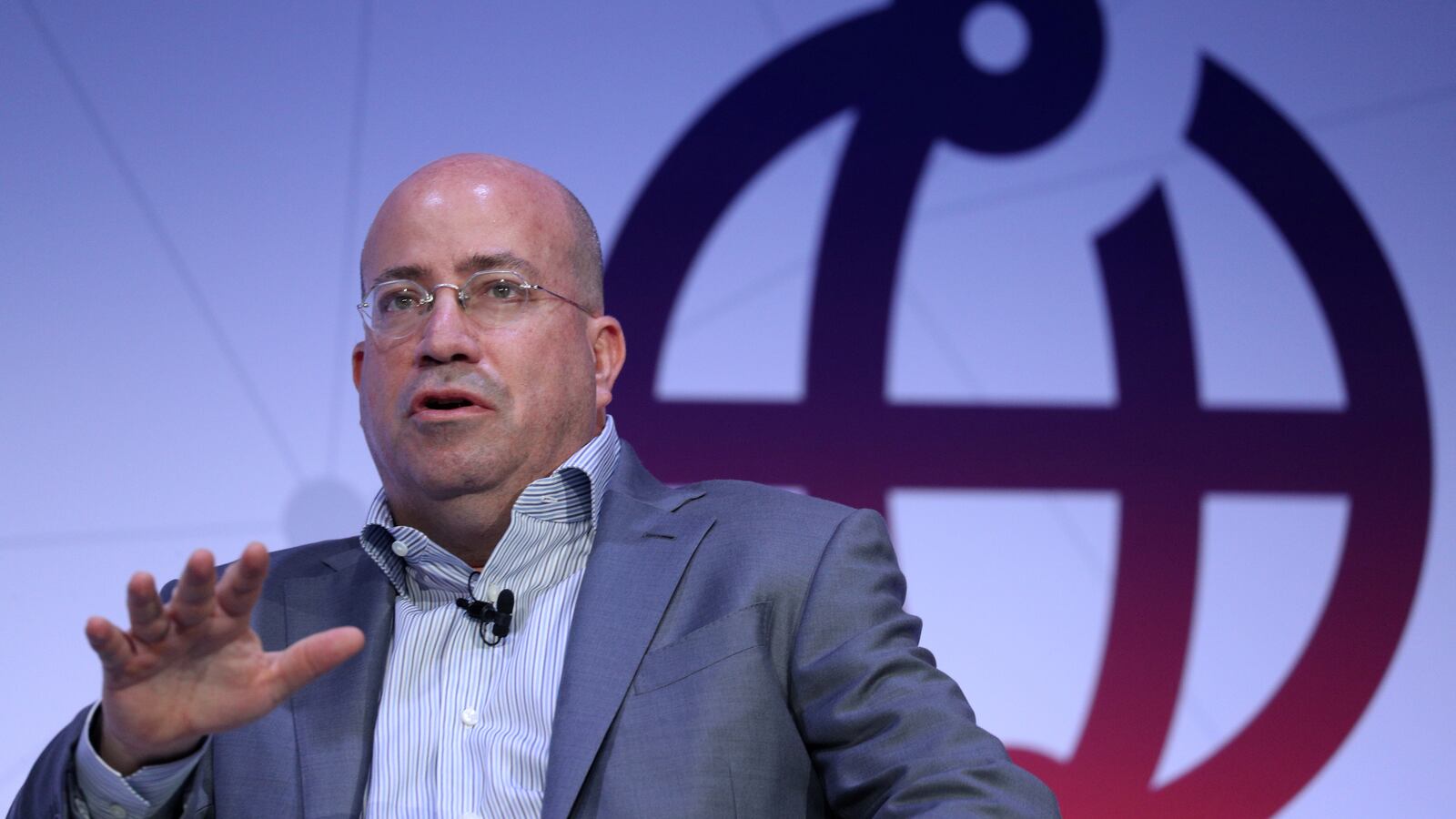 2021-02-04T150025Z_643540547_RC2RLL96VL0N_RTRMADP_3_CNN-ZUCKER_aukkkq