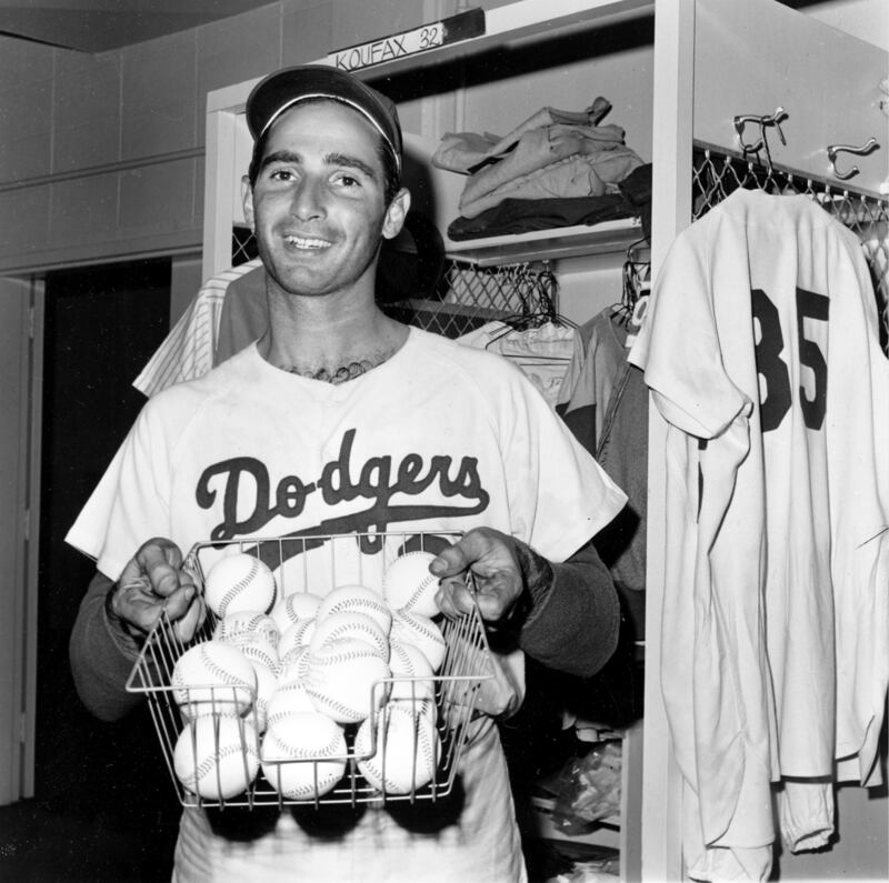 galleries/2012/10/31/sandra-berhnardt-sandy-from-grease-and-other-sandy-s-we-actually-like/sandys-like-koufax_hrndxj