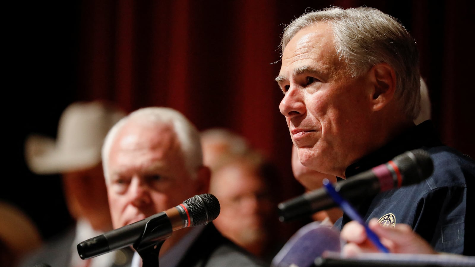 2022-05-25T181534Z_1136311853_RC2IEU95IIGC_RTRMADP_3_TEXAS-SHOOTING_vnelai