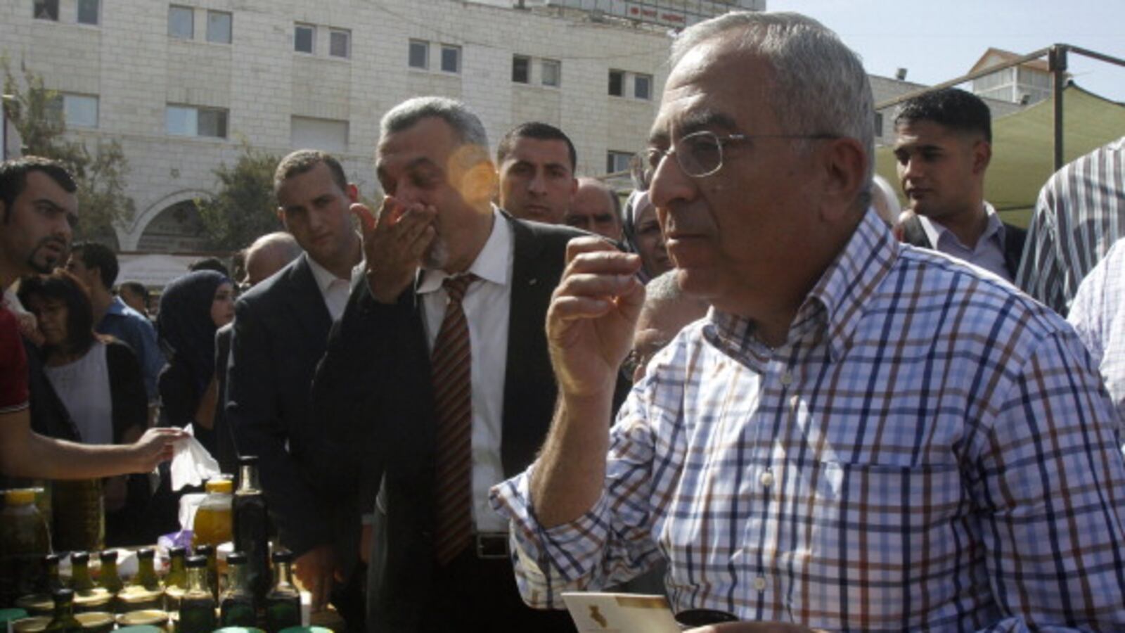 cheats/2013/04/13/palestinian-prime-minister-resigns/Fayyad-olive-openz_k7gaft
