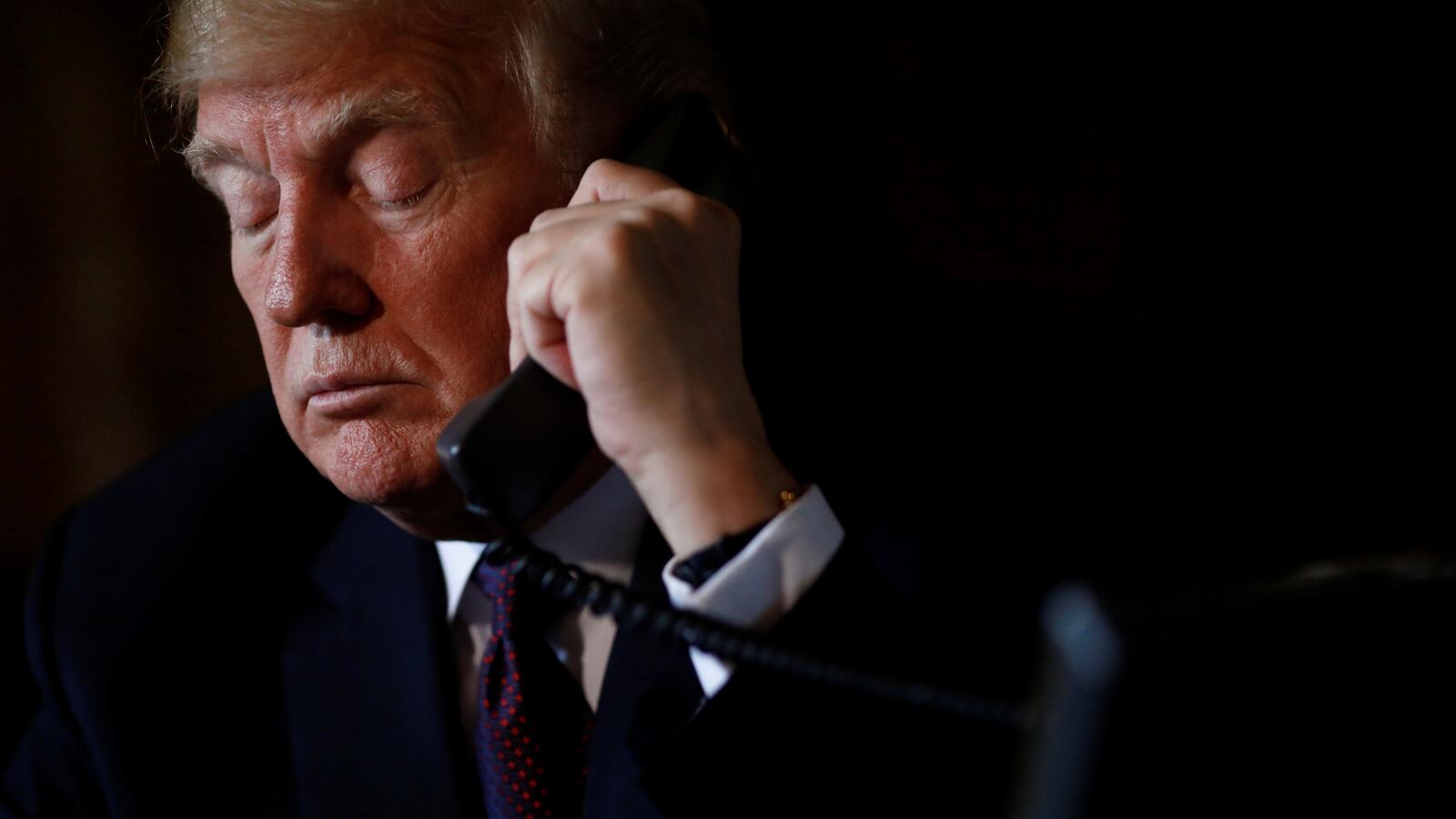 181123-judge-oks-lawsuit-trump-cheat_tyopil