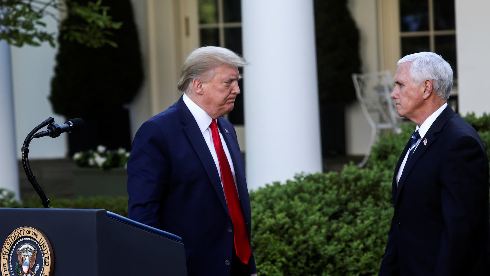 2020-04-27T230218Z_688147855_RC2BDG9IVSXK_RTRMADP_3_HEALTH-CORONAVIRUS-USA_j26ysh