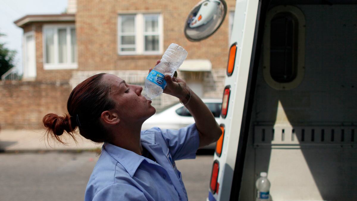 cheats/2012/07/08/heat-wave-could-break-sunday/heat-wave-might-break-sunday-cheat_sw6vwj