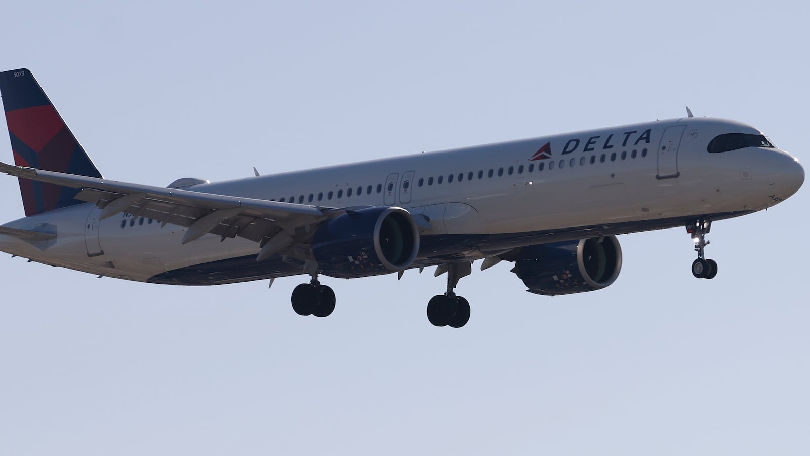 A Delta Air Lines plane approaches San Diego International Airport.