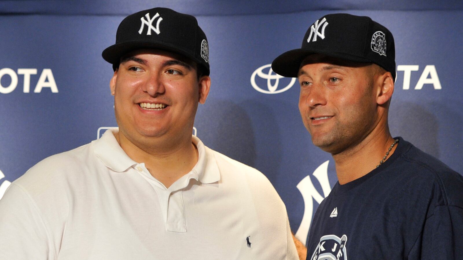 galleries/2011/07/12/famous-baseballs/famous-baseballs-jeter_inib9i