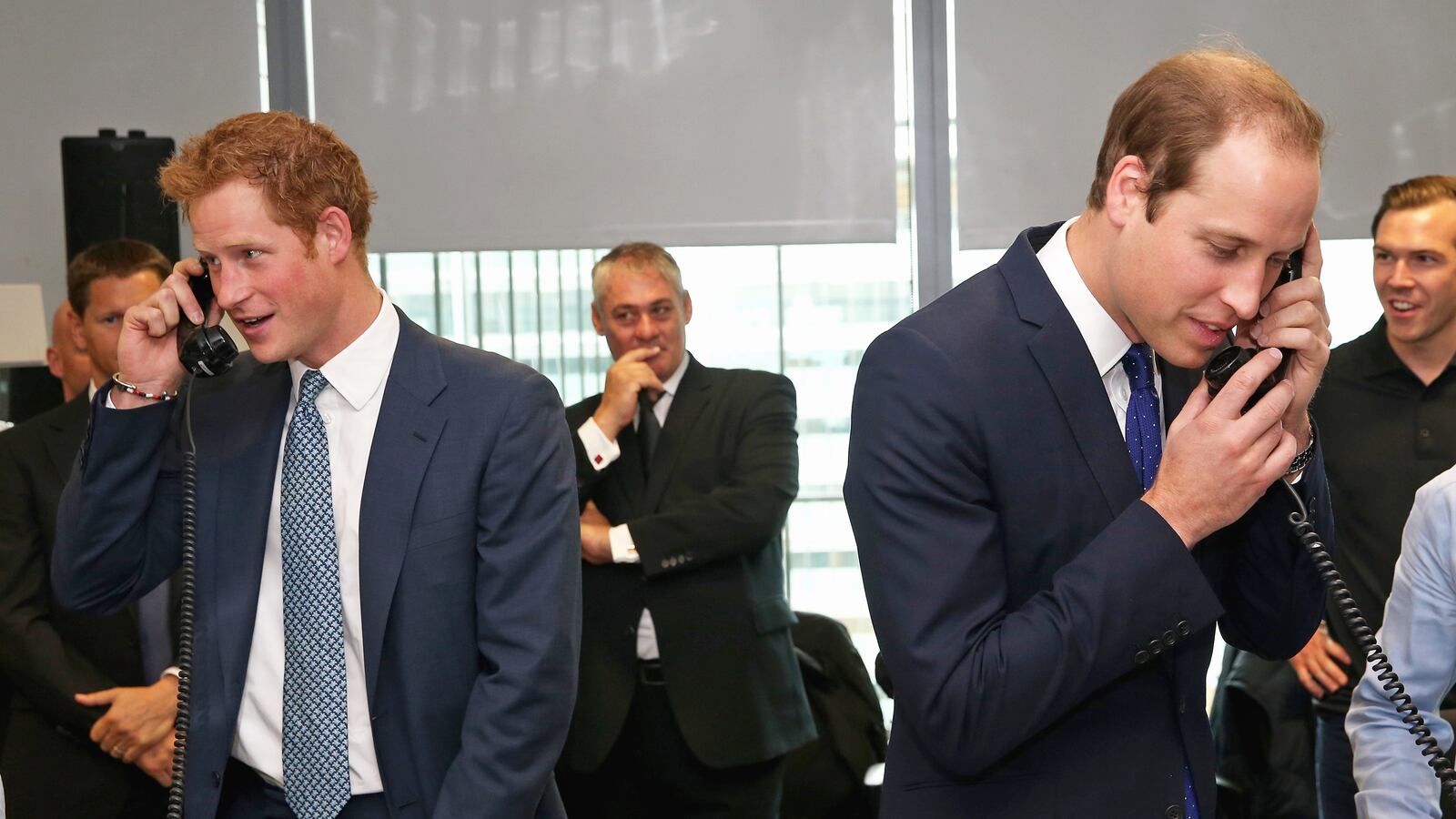 articles/2013/09/11/wiliam-and-harry-hit-london-trading-floor-to-raise-money-in-9-11-fundraiser/130911-princes-trading-floor-sykes-tease_bvbd7t