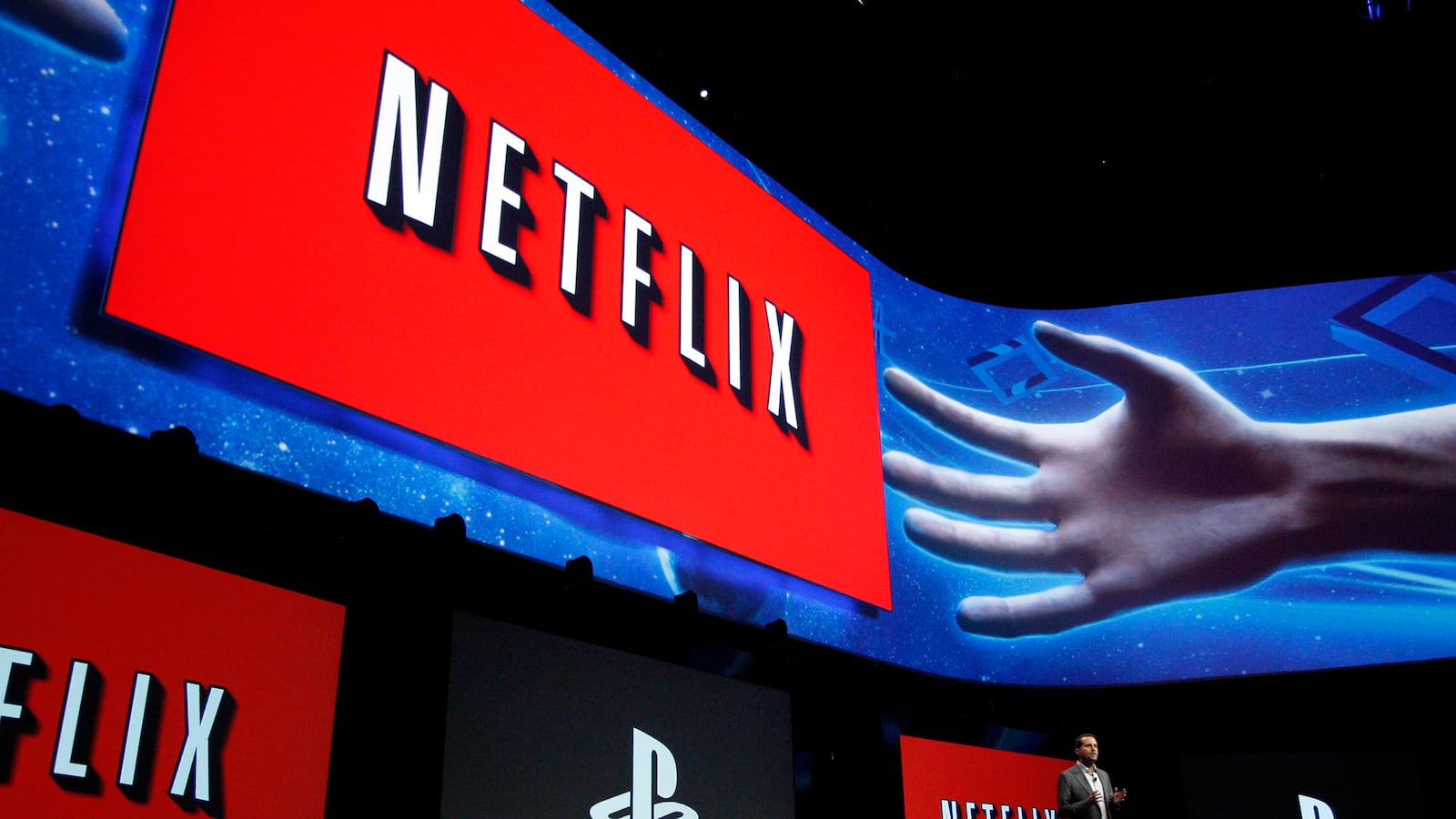 articles/2014/03/25/a-deal-between-apple-and-comcast-could-kill-netflix-and-change-the-future-of-net-tv/140325-kneale-netflix_kfbval