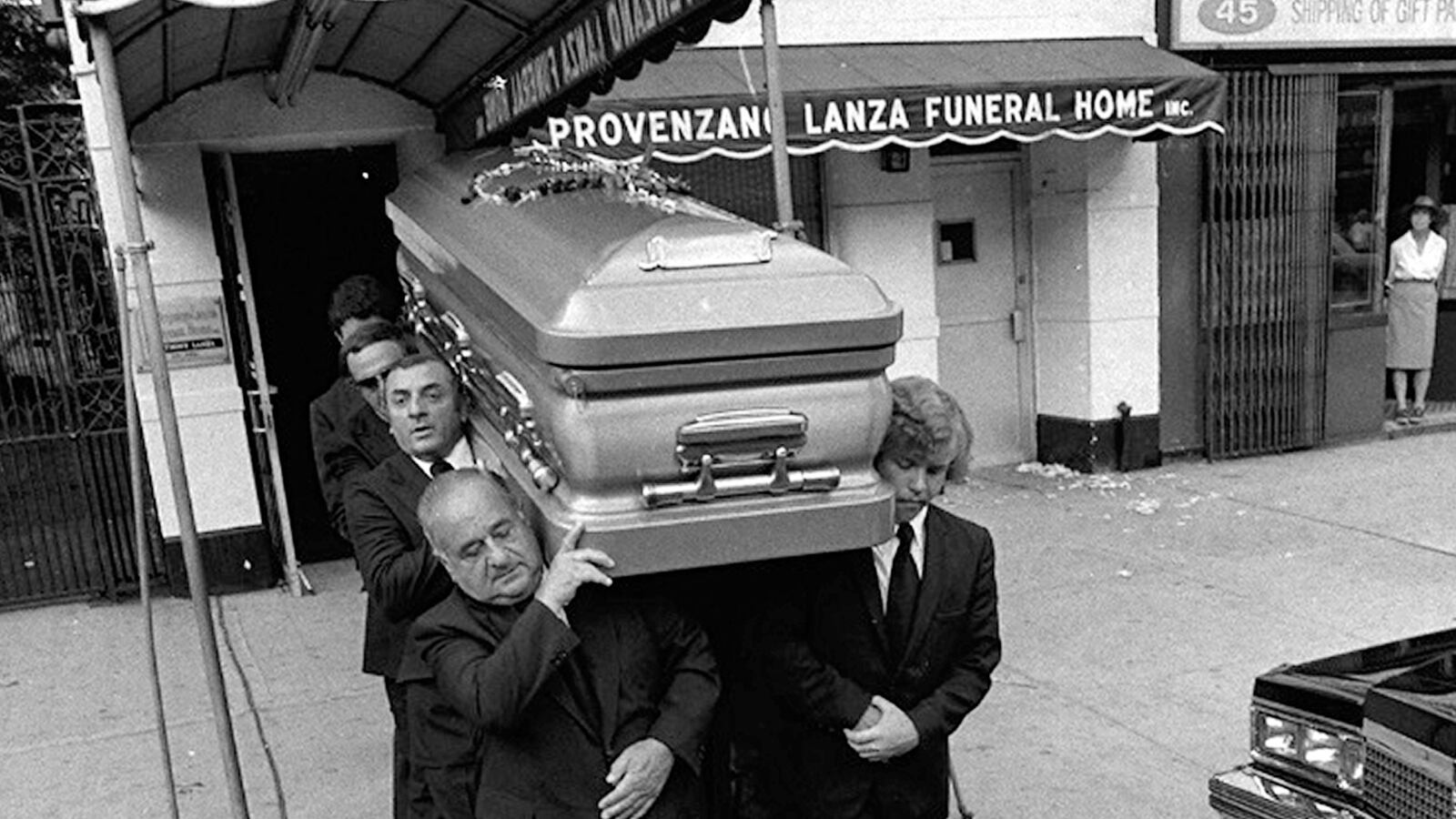 articles/2015/07/25/best-of-breslin-dies-the-victim-dies-the-city/150724-breslin-crime-tease_e9clwf