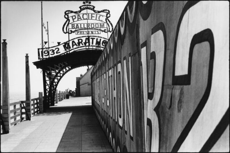 galleries/2010/06/30/surf-art/swell-art-3_mrqsr3