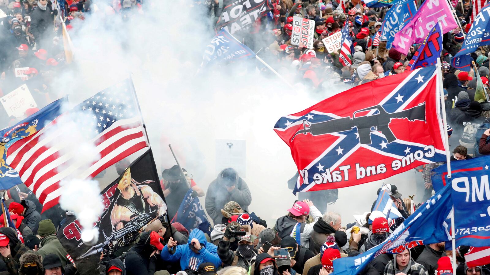 2021-08-26T162528Z_835237315_RC24DP9N8VKW_RTRMADP_3_USA-CAPITOL-TRUMP-LAWSUIT_ccpiwj