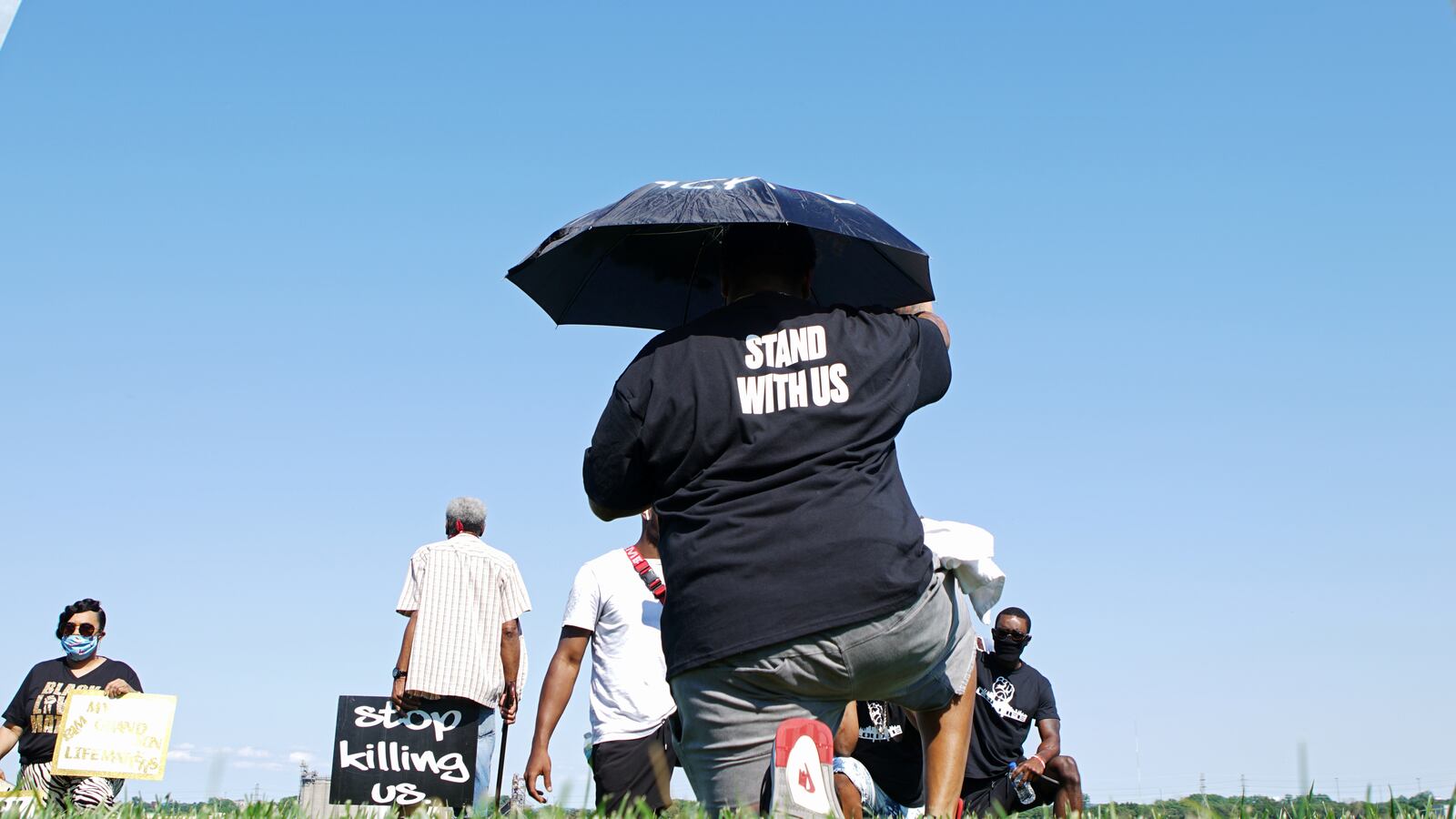 2020-06-14T000000Z_1003298892_RC2B9H9D9C66_RTRMADP_3_MINNEAPOLIS-POLICE-PROTESTS-ST-LOUIS_hdkfde