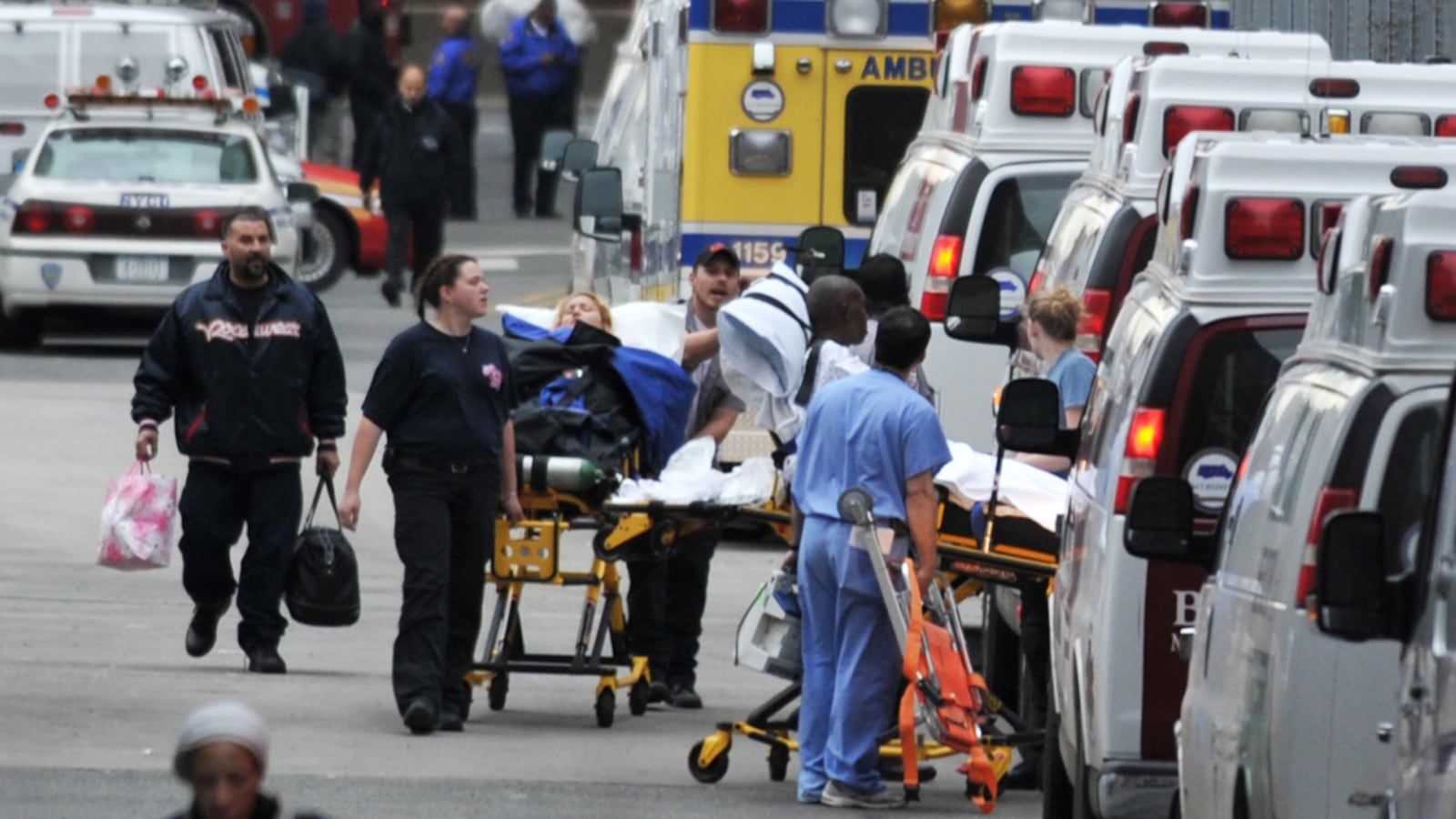 articles/2012/11/02/hurricane-sandy-disconnects-evacuated-patients-from-comfort-of-predictability/post-sandy-health-sepkowitz_lnxmtx