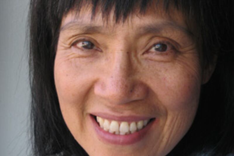 articles/2013/09/10/hero-summit-2013-presenters/hero-2013-bios-anchee-min_vb63nf