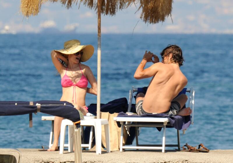 galleries/2010/07/29/celebrity-vacations/celeb-vacations---graham_z0wkxw