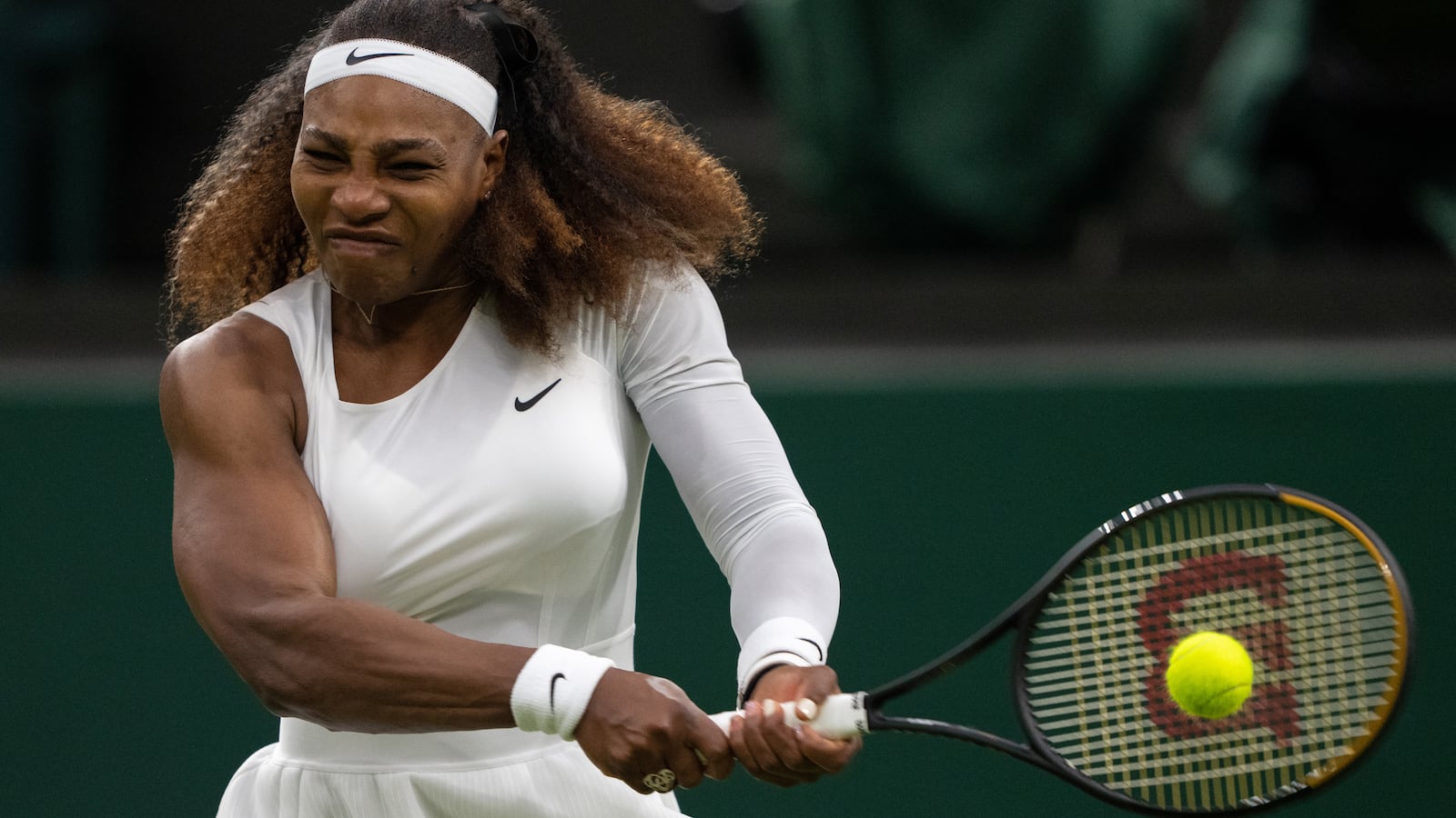 2021-06-29T192410Z_1060003718_UP1EH6T1HW74C_RTRMADP_3_TENNIS-WIMBLEDON_kayenb