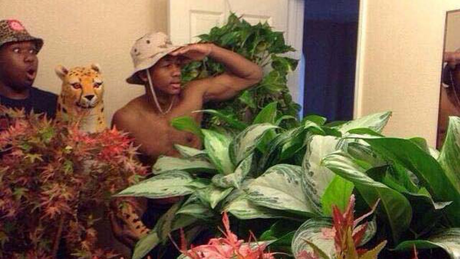 articles/2014/01/08/the-selfie-olympics-are-upon-us/140108-stern-selfie-olympics_gz1v2v