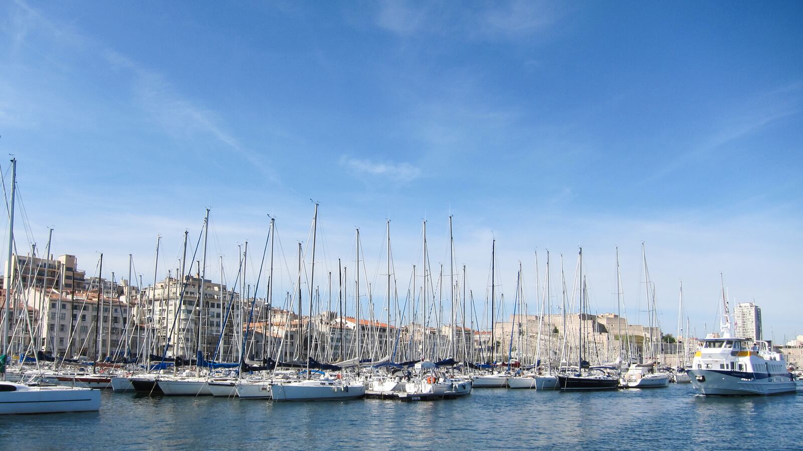 galleries/2013/07/23/marseille-the-2013-european-capital-of-culture-photos/130722-marseille1-tease_fh0t8q