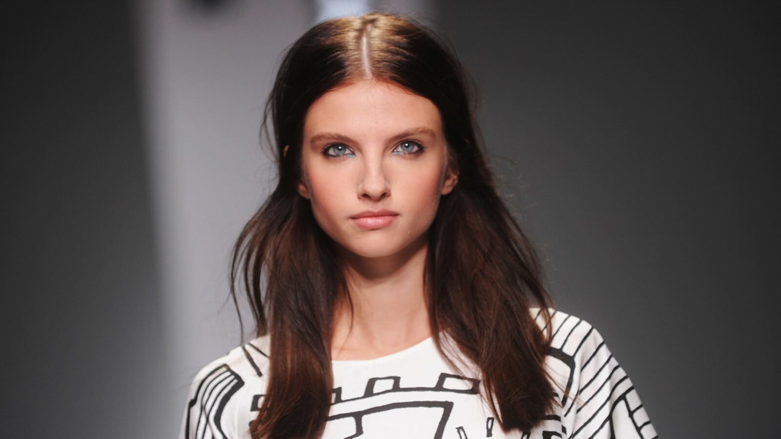 articles/2013/09/14/zoe-jordan-s-skater-style/zoejordan2_zpy8wm