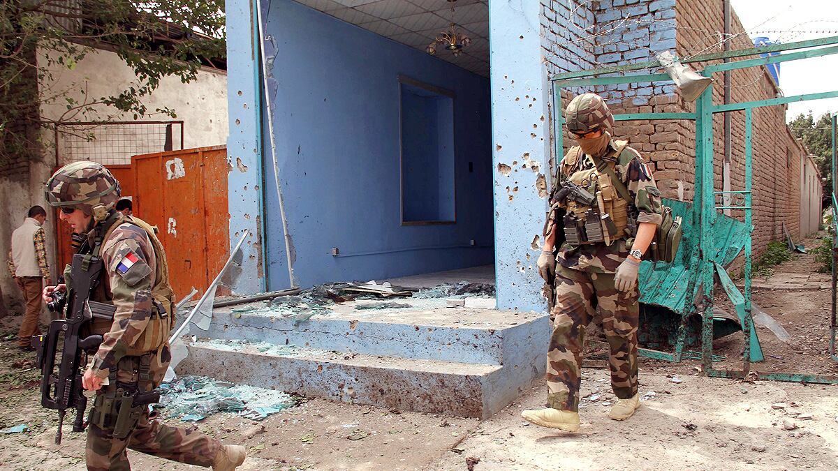 cheats/2012/09/08/suicide-bomber-kills-6-in-kabul/nato-kabul-attack-scary-cheat_jnzxeo