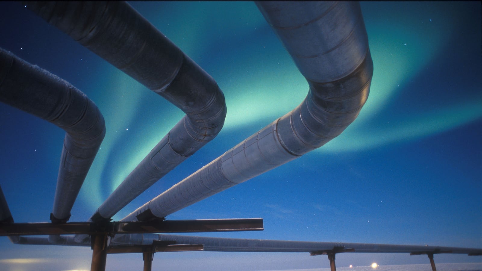 articles/2016/09/01/how-congress-makes-regular-taxpayers-foot-the-bill-for-oil-pipeline-fat-cats/160831-johnston-pipeline-tease_qgxllj