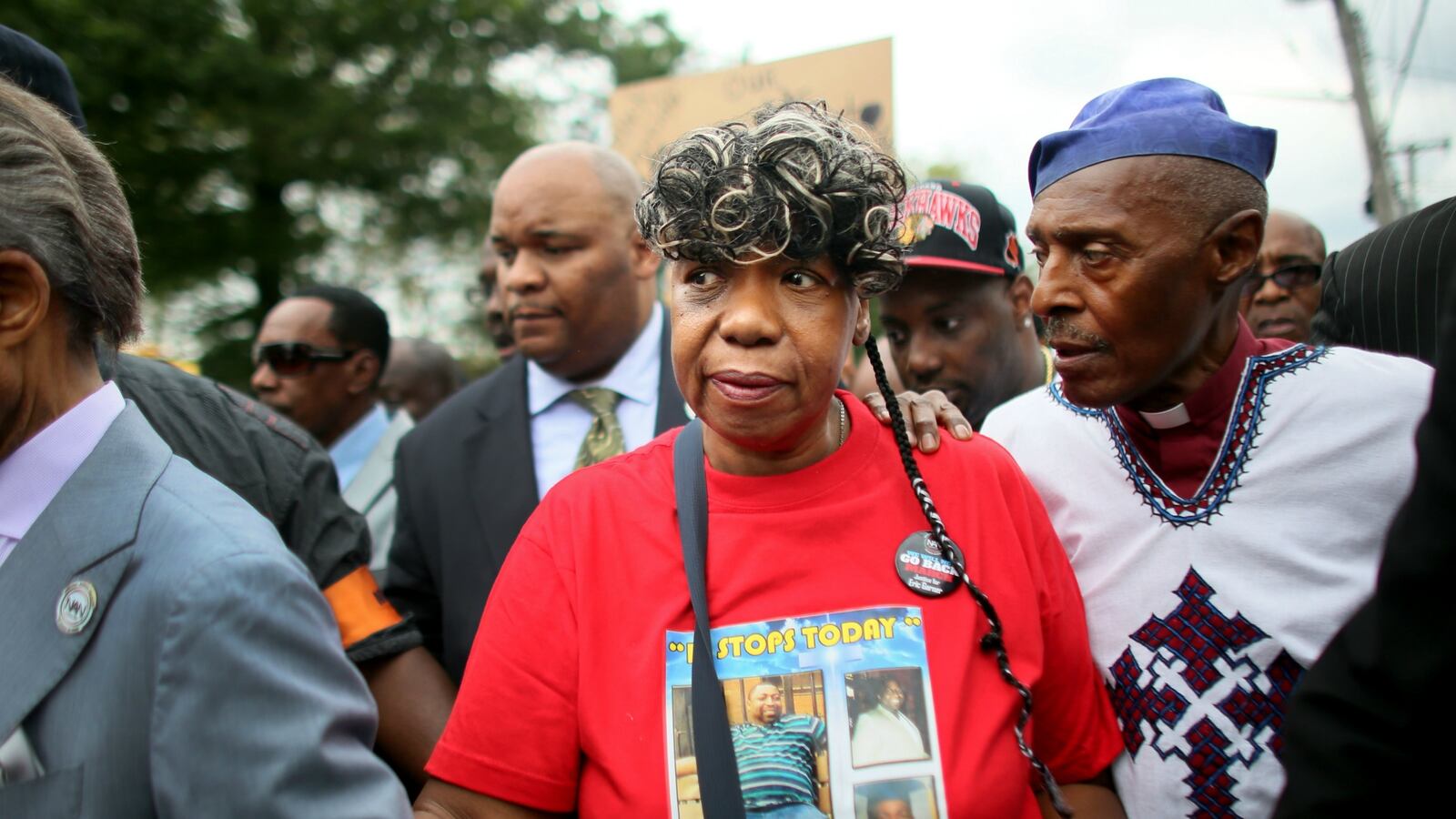 cheats/2014/12/06/eric-garner-s-mom-keep-up-the-protests/141206-gwen-carr-cheat_mi0u2t