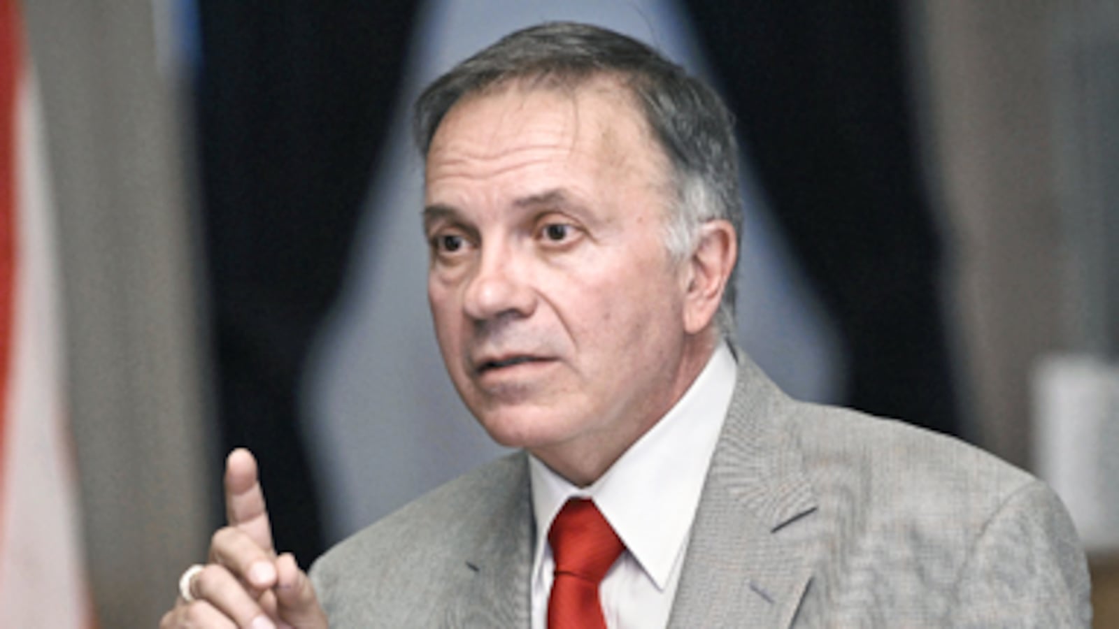 articles/2010/10/26/can-tom-tancredo-become-governor-of-colorado/curtis-tom-tancredo_136593_xmazn7