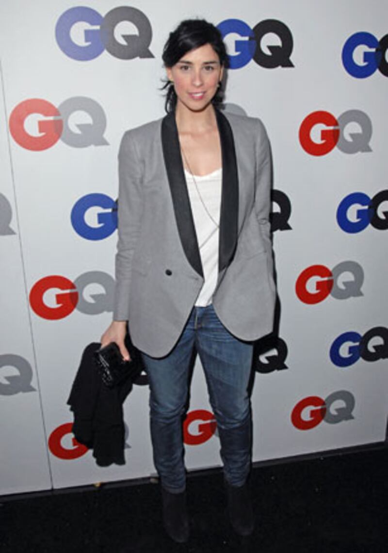 galleries/2009/11/19/gq-men-of-the-year/red-carpet---silverman_huwrfm
