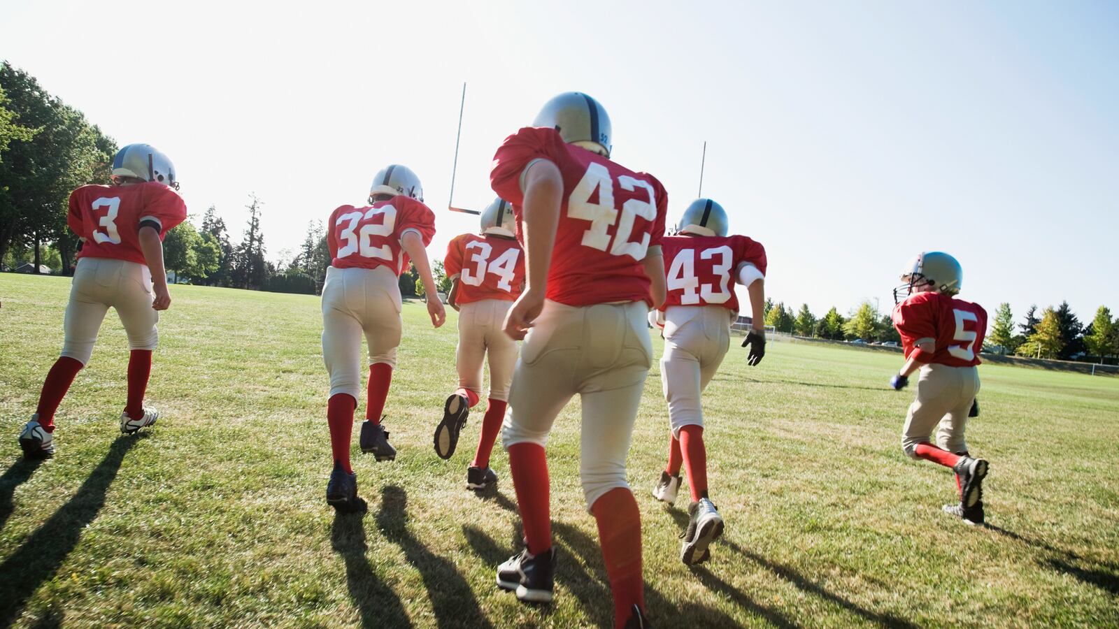 articles/2014/05/21/why-i-ll-never-let-my-kids-play-football/140520-saunders-football-tease_gmncfh