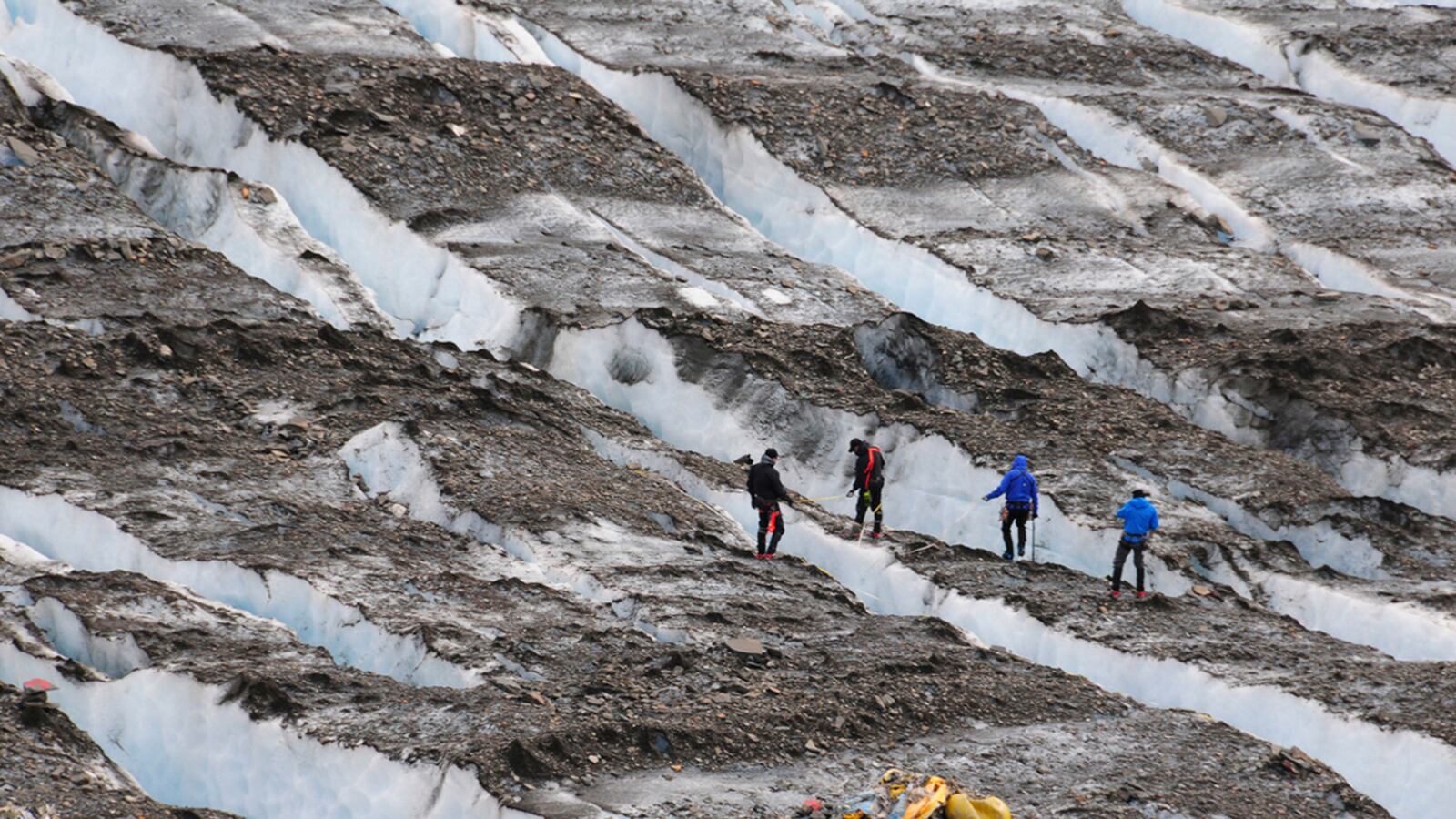 cheats/2014/06/19/bodies-recovered-after-60-years/140619-alaska-crash-cheat_n3zic6