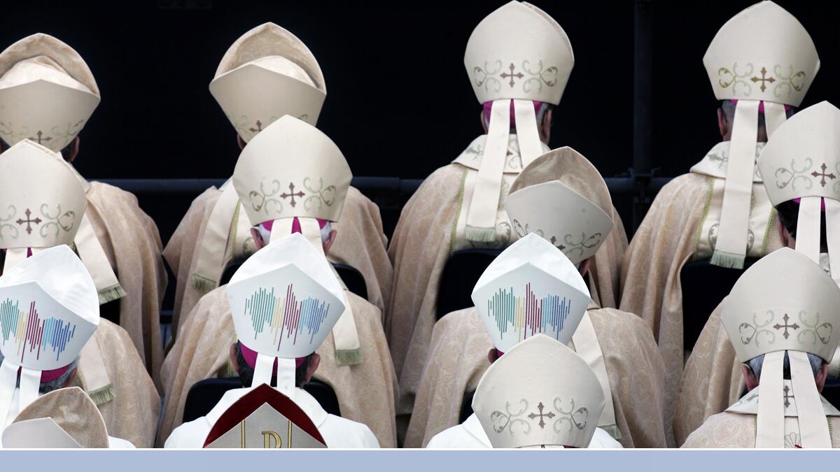 articles/2011/10/26/village-voice-media-s-backpage-attacked-by-clergy-over-sex-trafficking/backpage-clergy-ellison_rqgvkj