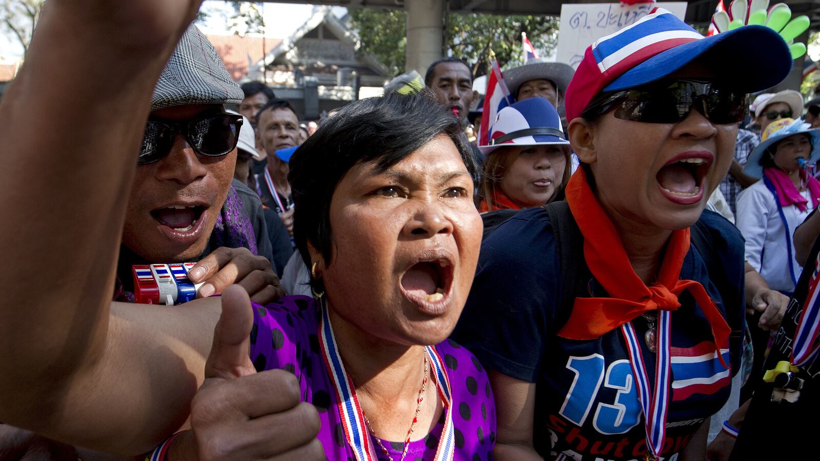 cheats/2014/01/15/thousands-protest-thai-government/140115-thai-protests-cheat_fx8anc