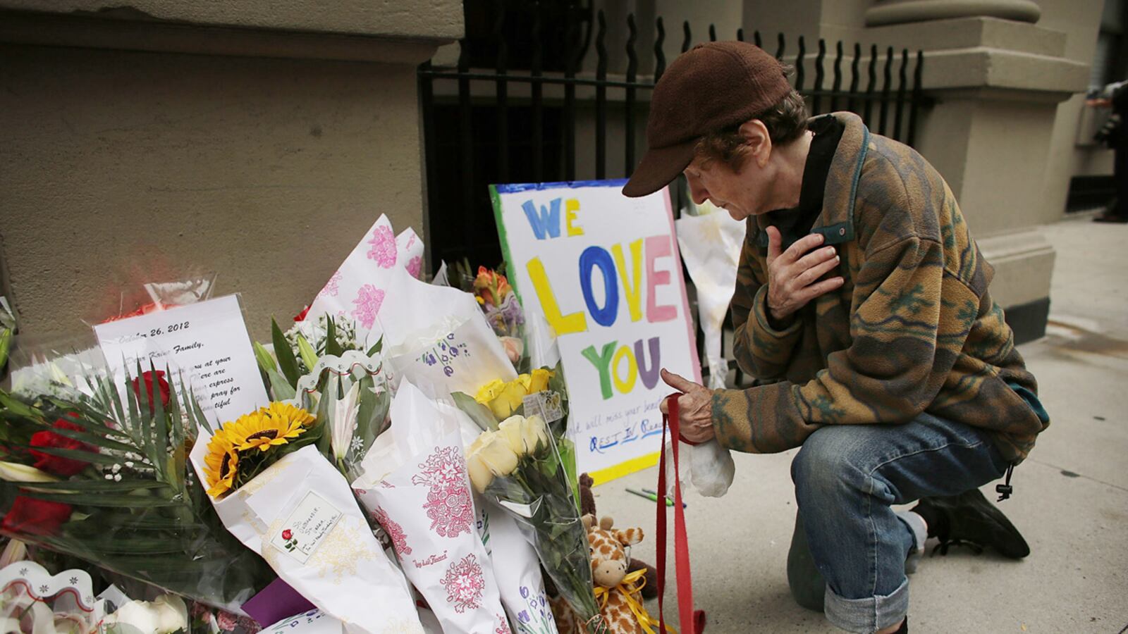 cheats/2012/10/26/nanny-held-id-d-as-yoselyn-ortega-in-nyc-children-stabbing/nanny-stabbed-krim-cheat_suumtm