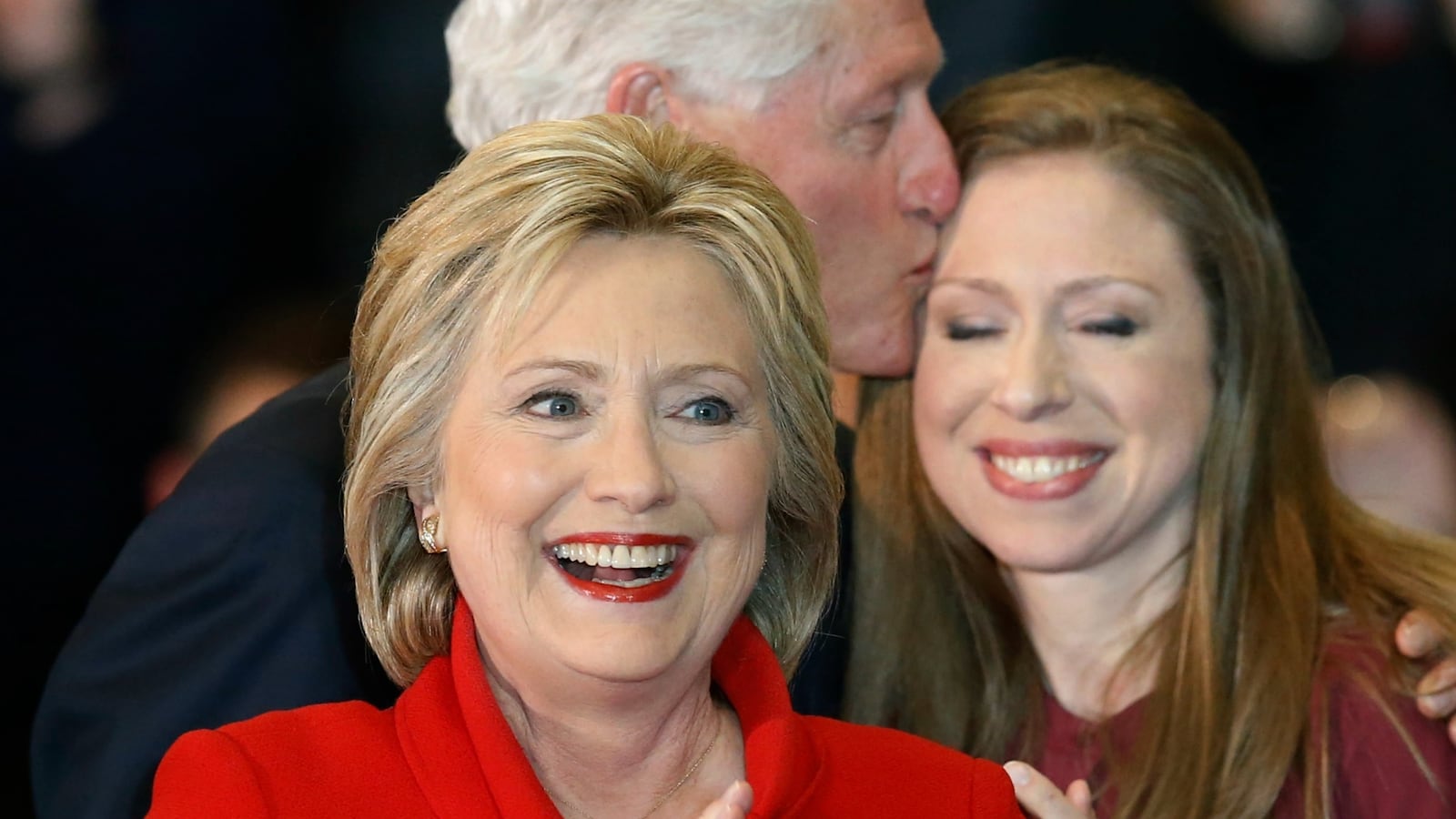 cheats/2016/02/06/errors-found-in-iowa-caucus-count/160206-hillary-iowa-cheat_satdmm