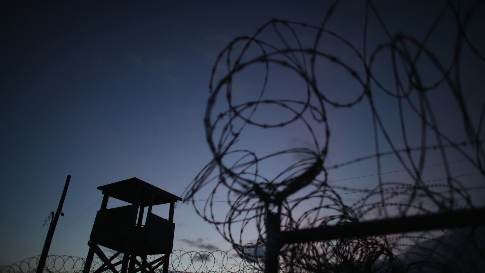cheats/2013/07/26/obama-plans-to-repatriate-2-gitmo-inmates/130713-gitmo-cheat_lld2sa