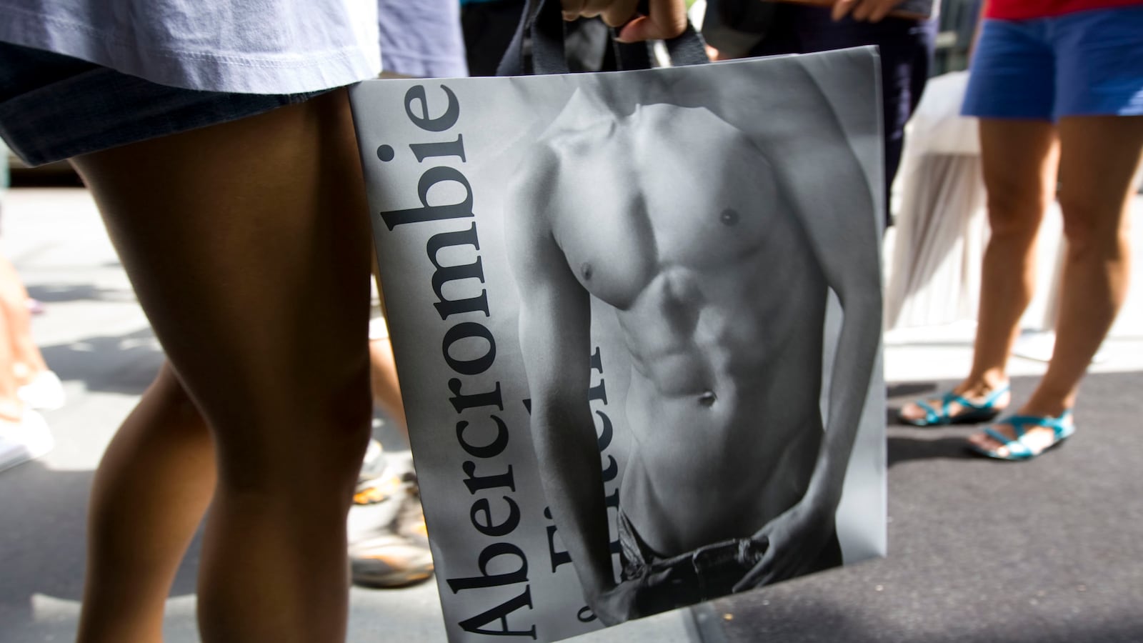 articles/2013/11/08/abercrombie-fitch-to-launch-plus-sized-line-vuitton-s-second-in-command-ready-for-ghesquiere/131022-abercrombie-fitch-bullying-linstrom-tease-new_u3f86s