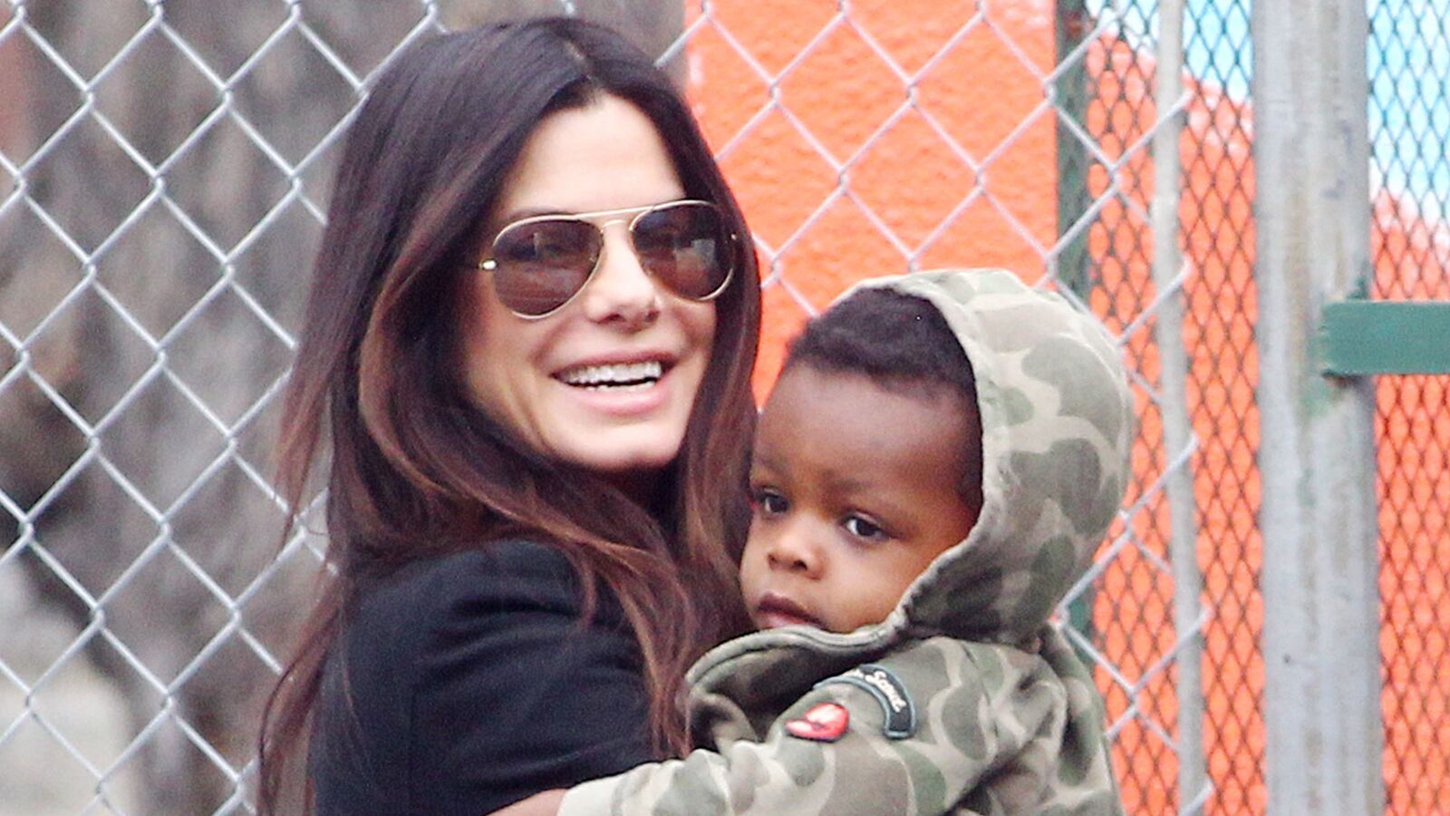 articles/2015/10/07/sandra-bullock-s-fears-for-her-black-son/151007-williamss-bullock-tease_ccdvl3