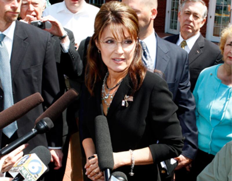 articles/2010/11/28/how-sarah-palin-plays-the-press-and-why-the-lamestream-media-comes-back-for-more/kurtz-palin-media_143686_a6um8s