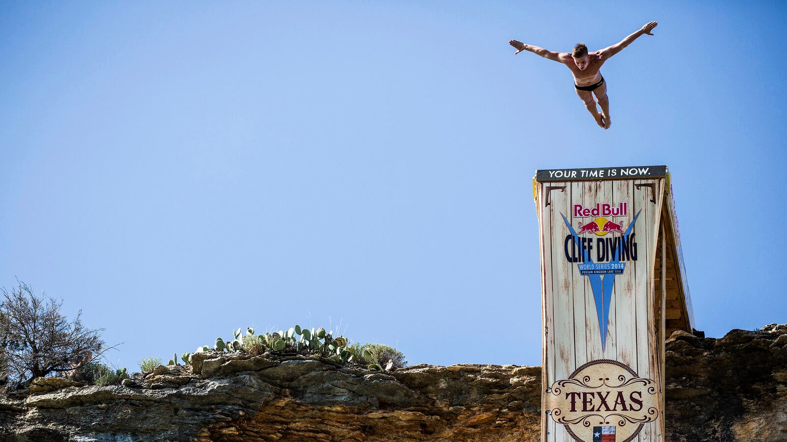 articles/2014/06/29/the-world-series-of-cliff-diving-takes-itself-very-seriously/140627-stevens-cliff-jumping-tease_urmgvc