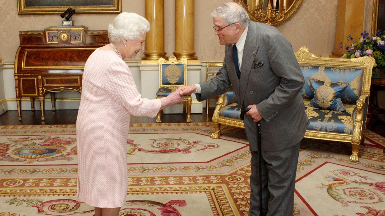 articles/2013/03/18/tragedy-as-david-hockney-s-23-y-o-assistant-dies-taken-to-hospital-from-artist-s-home/hockney_uyxcpm