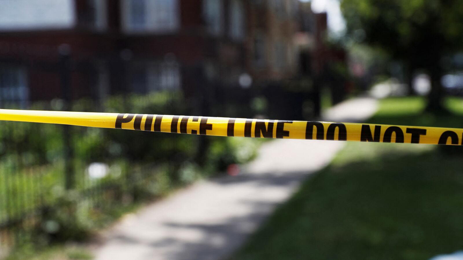 2020-07-27T000000Z_1736196934_RC2P1I9AFVOC_RTRMADP_3_GLOBAL-RACE-PROTESTS-CHICAGO_xg6fja