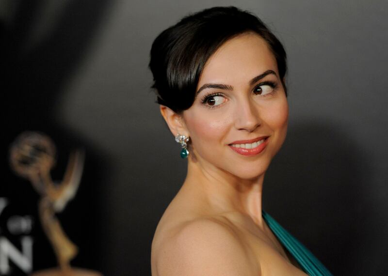 galleries/2012/12/29/famous-les-miserables-alums-nick-jonas-lea-michele-and-more-photos/les-riegel2560_s7suth