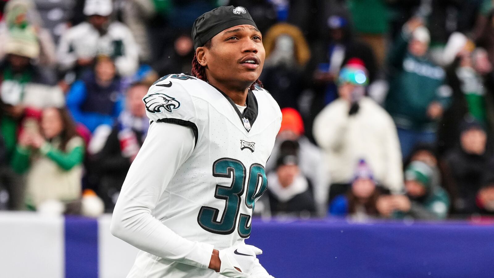 Eagles cornerback Eli Ricks tried shooting his shot with Ivanka Trump.