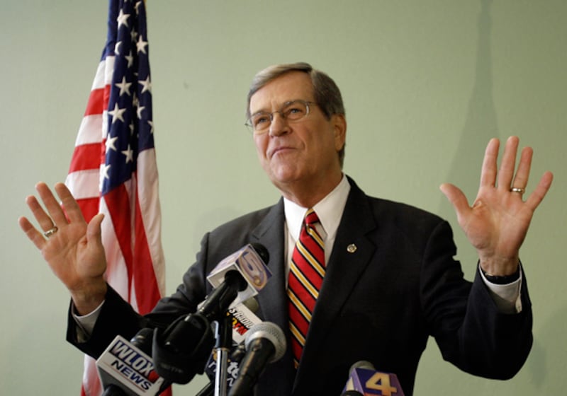 galleries/2010/06/07/blackballed/blackballed---trent-lott_hyeing