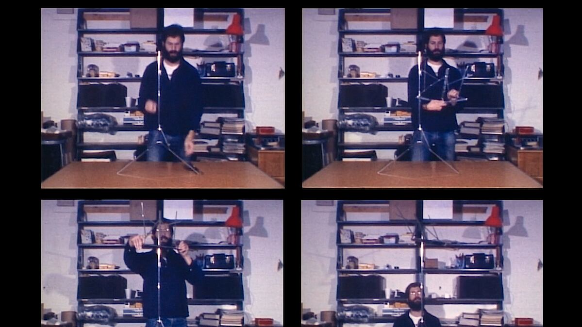 articles/2013/04/22/b-wurtz-on-triple-canopy-is-the-daily-pic-by-blake-gopnik/musicstand-daily-pic_uxlbao