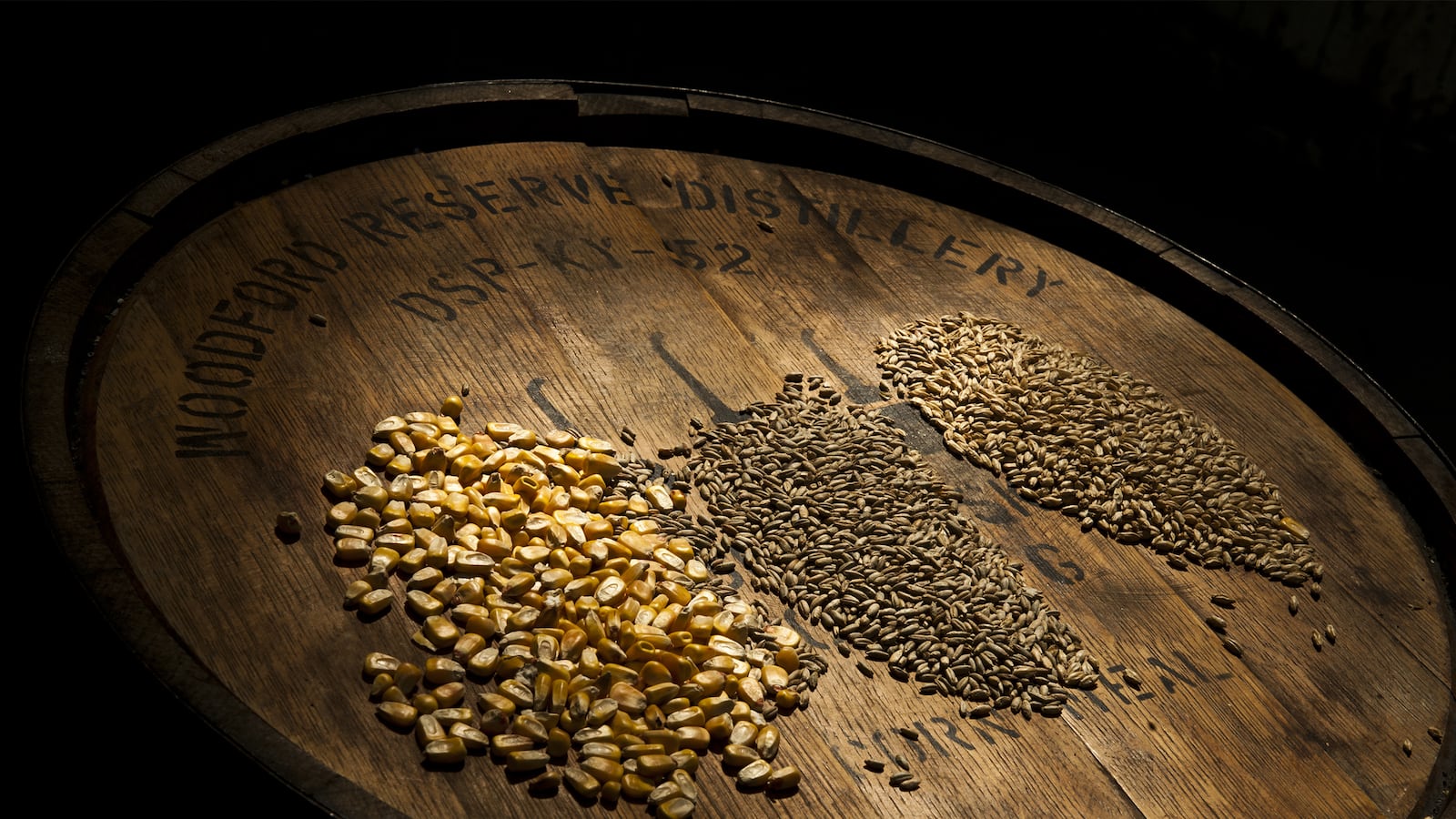 articles/2016/02/04/over-200-individual-flavors-can-be-identified-in-woodford-reserve-here-s-how/160120-sponsor-woodford-tease_kjlv7l