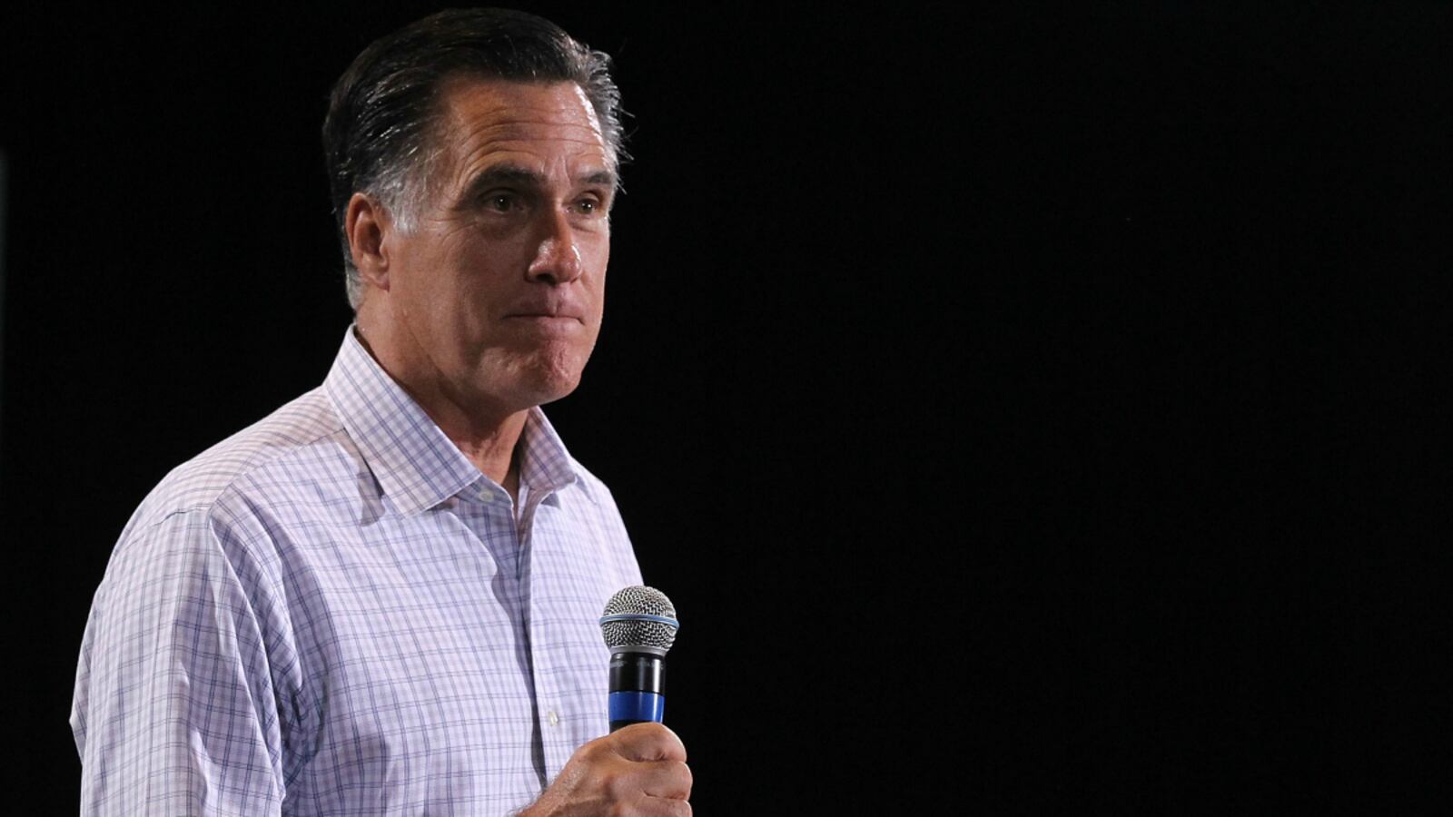 cheats/2012/09/26/romney-don-t-expect-lower-taxes/romney-campaigns-deficit-reduction-cheat_woqrtd