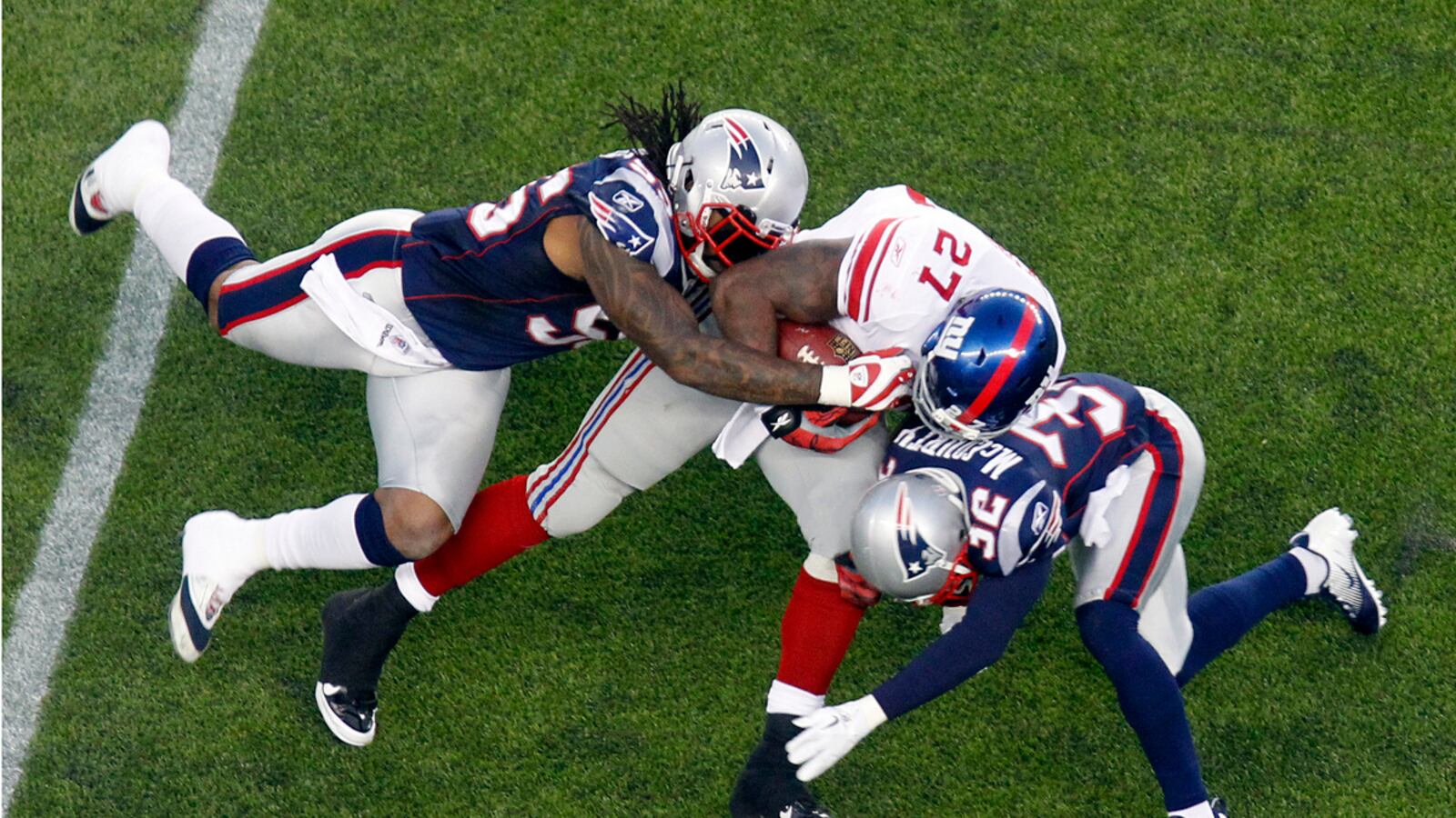 articles/2012/02/02/it-s-time-to-quit-ignoring-sports-head-trauma-s-very-real-dangers/giants-patriots-tackle-sepkowitz_vxufl9
